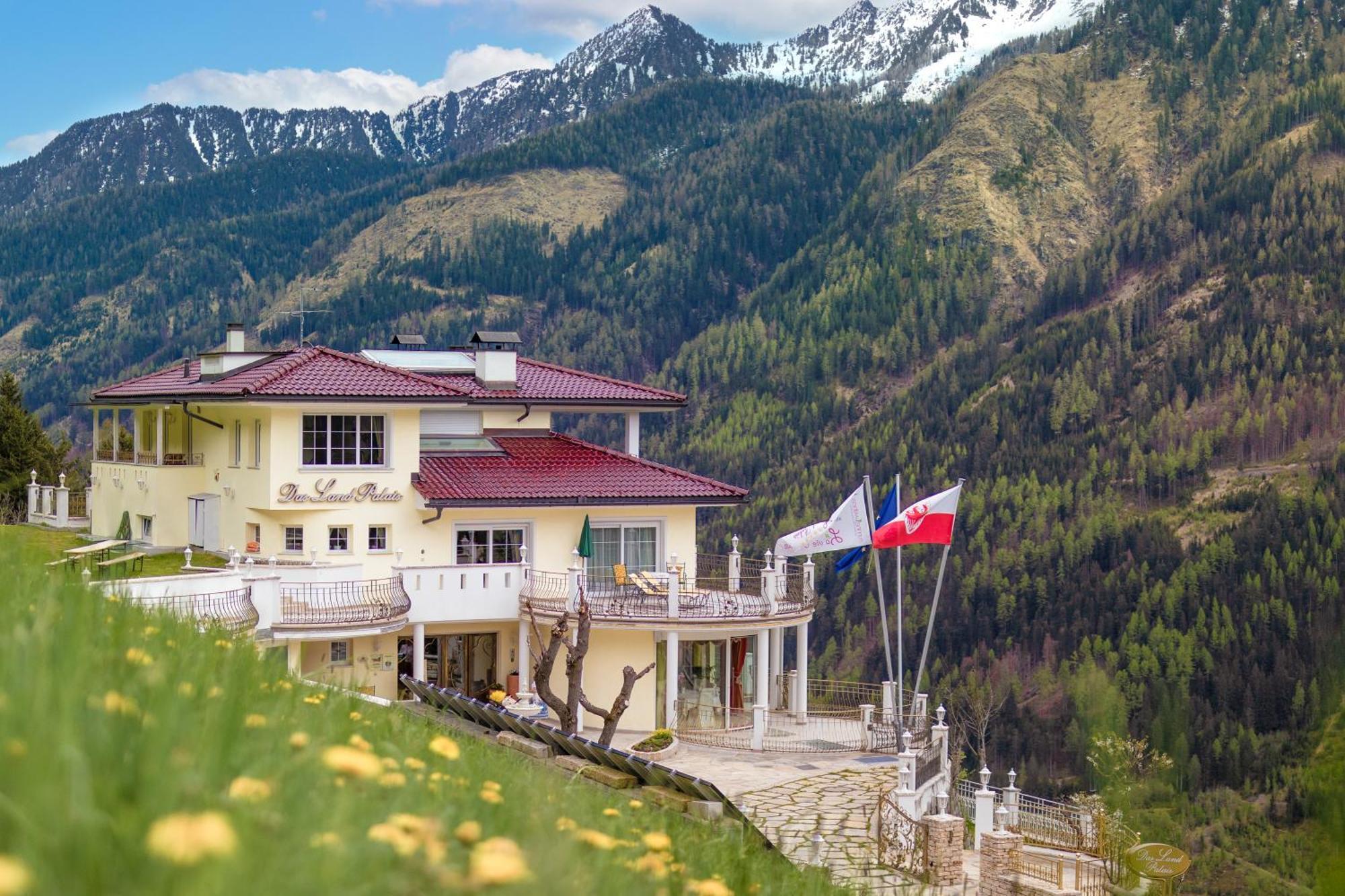 B&B Das Land-Palais - Private Mountain Hideaway Selva dei Molini Zewnętrze zdjęcie